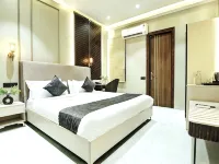 Saltstayz Select - Pitampura Hotels near Rohini