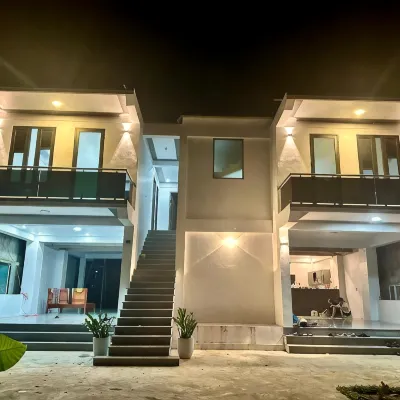 Captain's Home Phong Nha Hotels near Paradise Cave