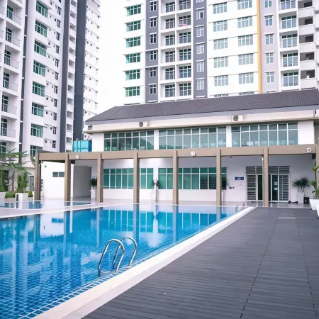 Prima meru Premium Suites by IWH Suites Отели рядом с достопримечательностью «Тематический парк MAPS Perak»