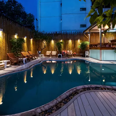Wild Orchid Villa Bangkok Hotel dekat Dermaga Praathit