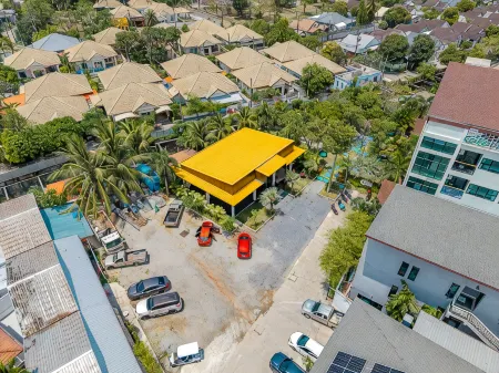 โคโค่ รีทรีท ภูเก็ต รีสอร์ท แอนด์ สปา