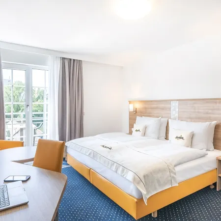 acora Düsseldorf Living the City Отели рядом с достопримечательностью «Хассельс»