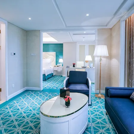 Wyndham Grand Plaza Royale Ningbo