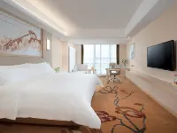 Vienna International Hotel Jinan West Railway Station East Square）