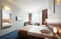 Slavyanskaya Hotel - Park Yeri
