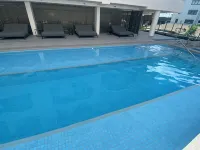 NEW BEACH Luxury 3B 2B unit - Ocean Views!  250m to Buddina Beach! - Pools