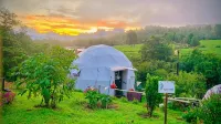 Poas Volcano Observatory Lodge & Glamping