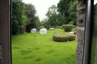 Sarahs Cottage an enchanting 1-bedroom artisan stone cottage near Clonmellon. - โฮมสเตย์