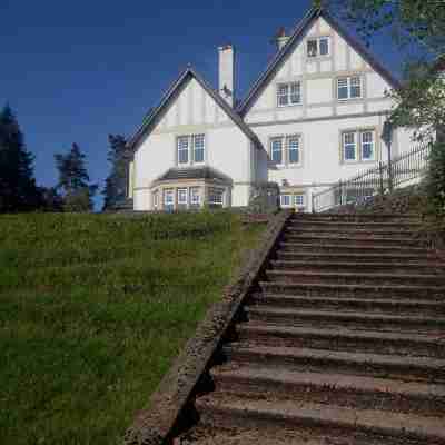 Stronachlachar Lodge - spacious with cinematic views, direct access to loch. Hotel Exterior