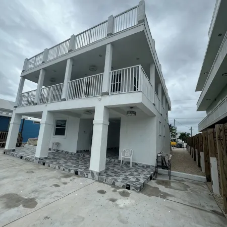 Luxury Key Largo Hideaway, Waterfront, Modern & Peaceful Paradise