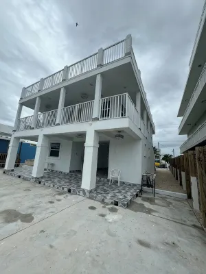 Luxury Key Largo Hideaway, Waterfront, Modern & Peaceful Paradise - บังกะโล