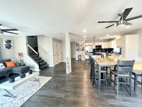 Exclusive Shore Home- Fifa World Cup Hosting with 5 Bedrooms, AC, WiFi & Parking - 4-Star