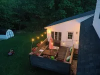 Stylish Mid-century Modern Berkshires Cape - balcony