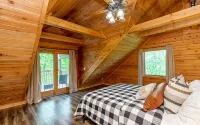 Bourbon Trail Cabin -- Central to the Distilleries - 4-Star
