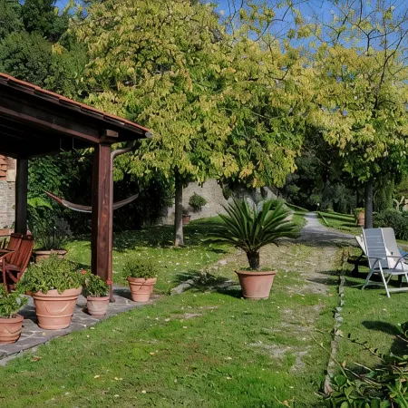 Country Villa - exclusive panorama - excellent location for Pistoia, Florence and Lucca