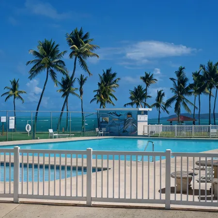 Private Island 1BR Condo with Oceanview, Pool View, 500MB WiFi & A/C