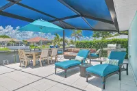 NEW!! PARADISE! MODERN-WATERFRONT-LARGE HEATED POOL-5 MIN TO FISHVILLE