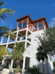 Royal Palm @ Palm Life Belize: Upscale condo overlooking the Caribbean Sea! Hotels in 
