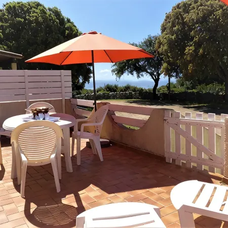 Large Air-Conditioned Apartment on a Breeding Estate.  Exceptional Panorama.