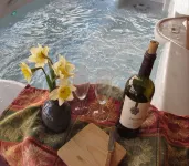 Sundance Pet friendly log cabin with hot tub wifi gas grill waterfall hiking