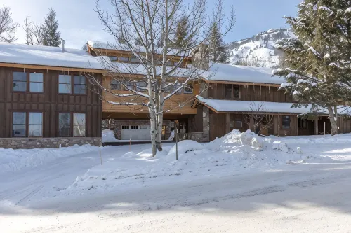 Trinity :Sleeps 10- HotTub-GameRoom-Huge Kitchen-Perfect4Groups Tram & Mtn View