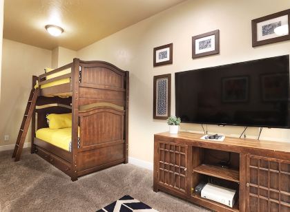 Sunny Escape Spacious Home Minutes From Zions