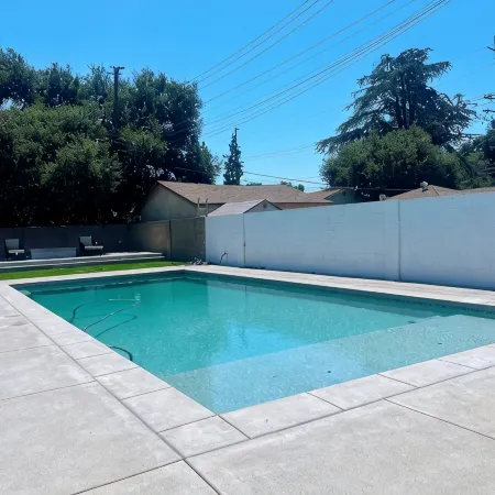 3B2B House Huge Yard Nice Pool BBQ Grill Fire Pit Beautiful View