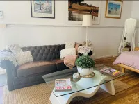 Adorable Country Studio (pet friendly) additional charges - Wifi