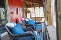 Cozy 3-bedroom cabin on Thompson Bay Scranton, AR