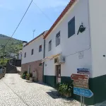 Casa Fonte do Meio Douro โรงแรมใน