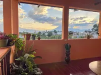 Spacious Family Apartment with Mountain Views in Panajachel - Mountain view