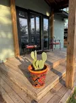 Charming 2-bedroom bungalow, near fabulous wineries, 25 mins from Marble Falls