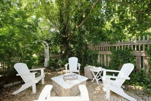 Beautifully decorated Brewster Home