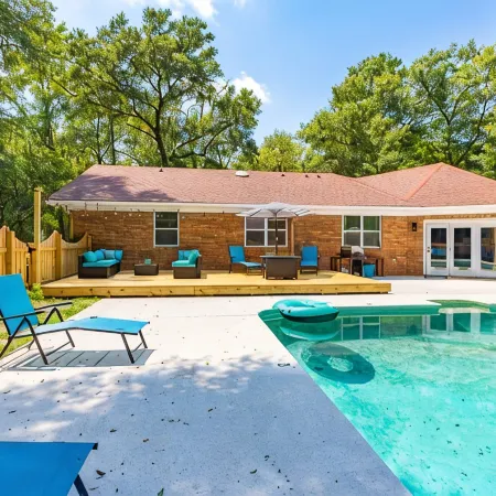 Lrge Golden Isles Home-Huge Pool, Hot Tub, Game Rm