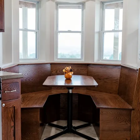 Wrap Around Decks w/Beautiful View & Hot Tub
