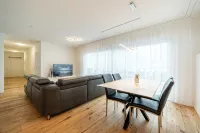 Schweizer Refugium | Smart Home, 1 GB, Erdgeschoss, 3 Min. zum Krankenhaus!