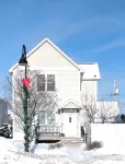 Lake Superior Within Walking Distance! 3Bd 2Bath with Loft!