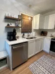 Mainstay - 3Br Main Floor Living Recliner, Bright Space! Mayo Discount