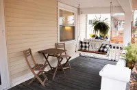 Cozy Craftsman ‘05 near downtown | Pet Friendly!