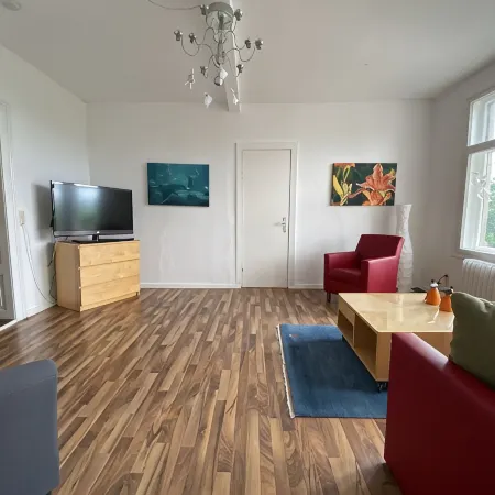 INSELVILLA - Holiday apartment on the island in Hameln