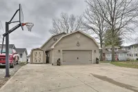 Popular Lakefront Home with Beautiful Views. - 4-Star