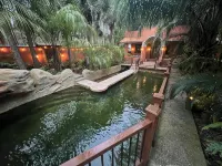 The Studio at Casa Cascada. A ground floor studio suite in a stunning oasis - 3-Star