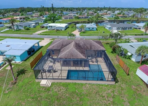 Waterfront Heated Pool Near Boca Grande and Siesta Beaches - Wifi