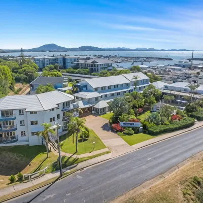 Rosslyn Bay Resort Yeppoon Hotels near Spring Head Lookout