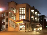 Hotel Himgiri - 3つ星