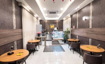 Jawharat Alia Apartment