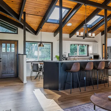 Stunning Oceanview Hillside Home w/ Theater & Spa