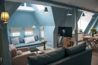 Newly Renovated: 2-Room Apartment in Villa District - Close to the Train Station - 3 Sao
