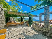 Family Retreat Bozovic Ξενοδοχεία στην πόλη Podostrog