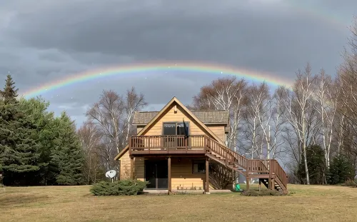 Perfect Grand Marais Get-Away! Pictured Rocks, snowmobile trails, beaches, etc - Homestays